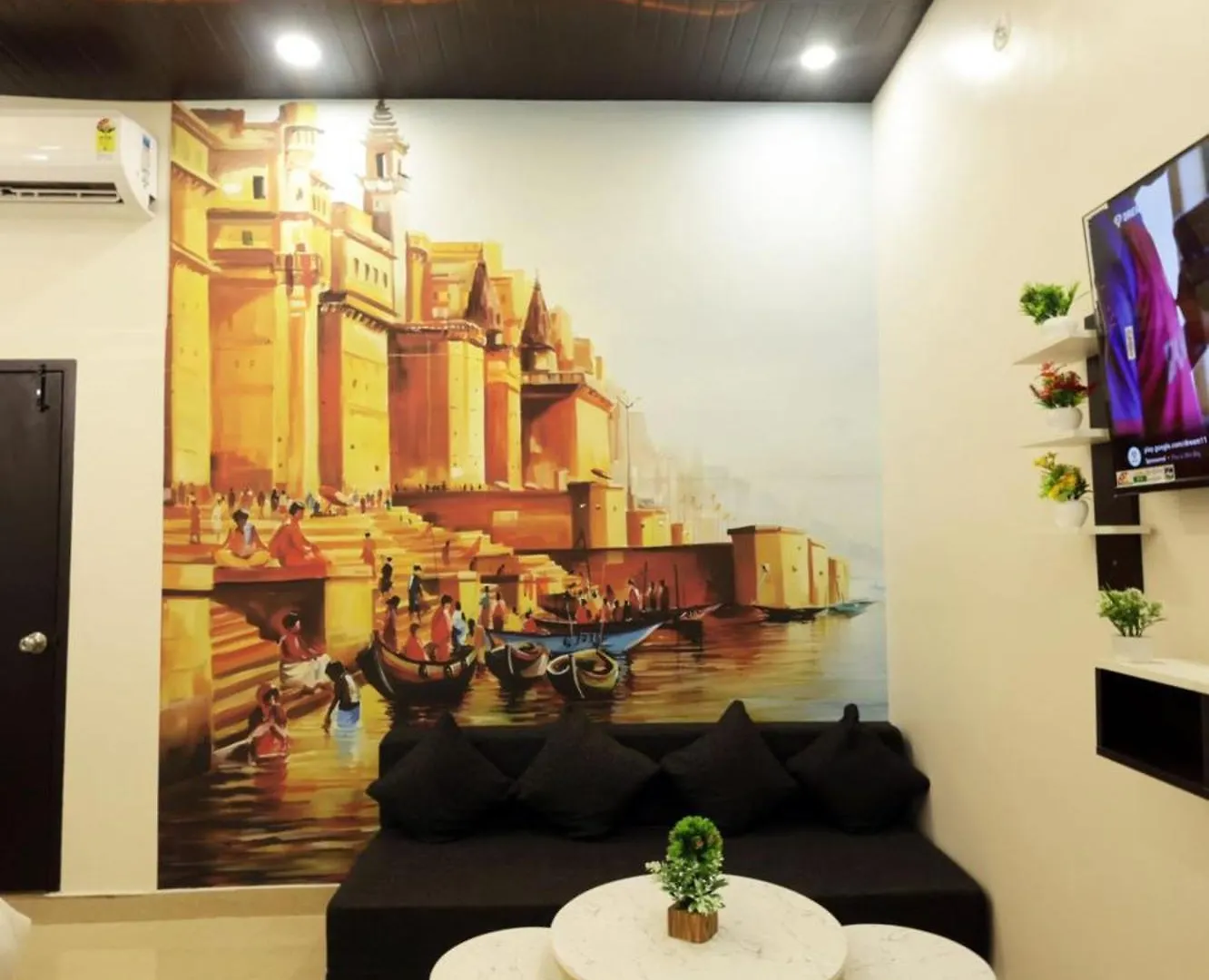 The Banaras Stay Near Vishwanath Temple And Ganga Ghat Varanasi Hotel